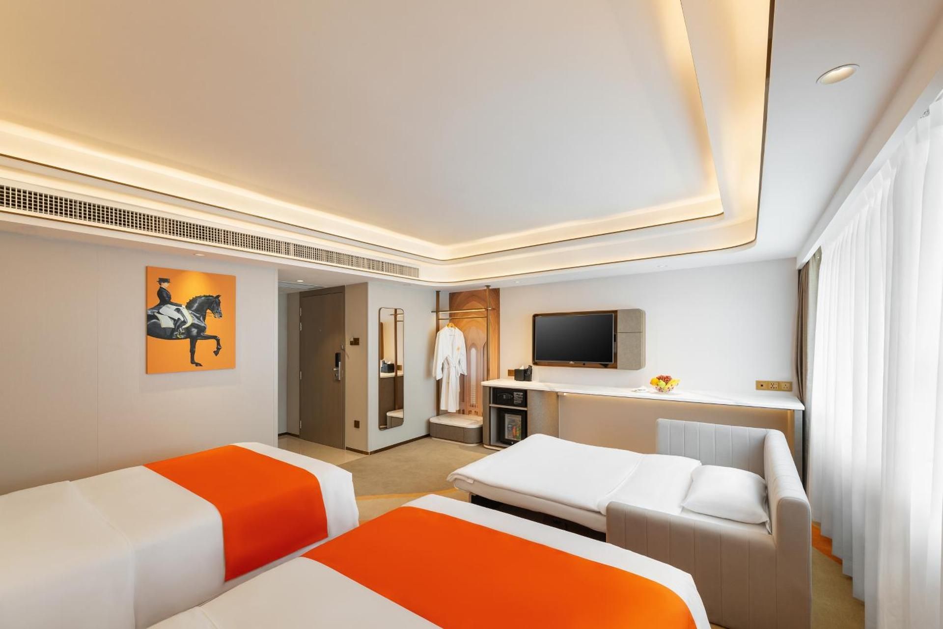 Hotel Beverly Plaza Comfort Triple Room ----- Exclusive Deluxe Room B with Extra Bed 2