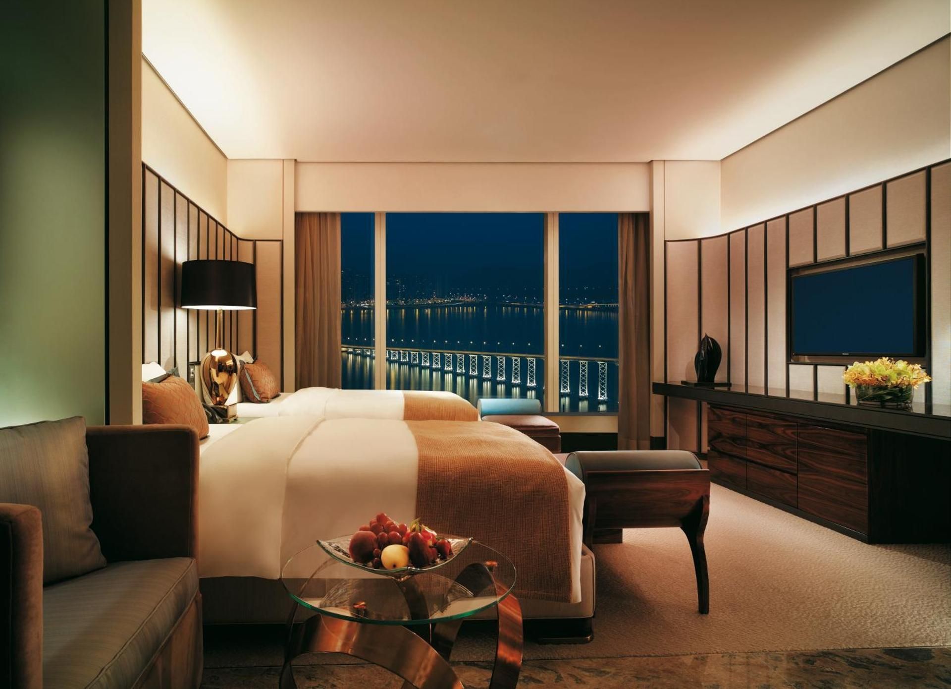 Grand Deluxe Ocean View Twin Room