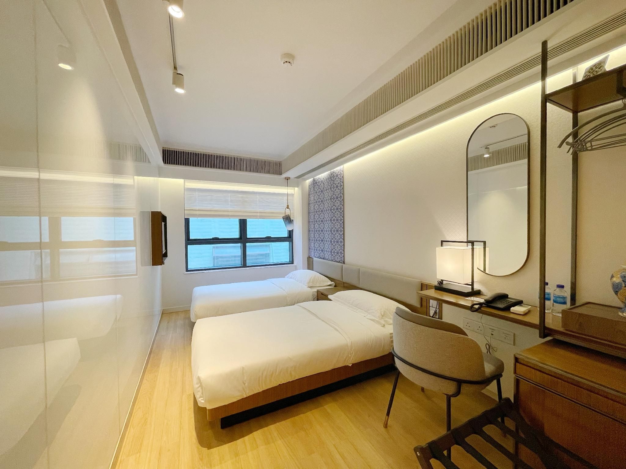 Twin Room A - Non-Smoking