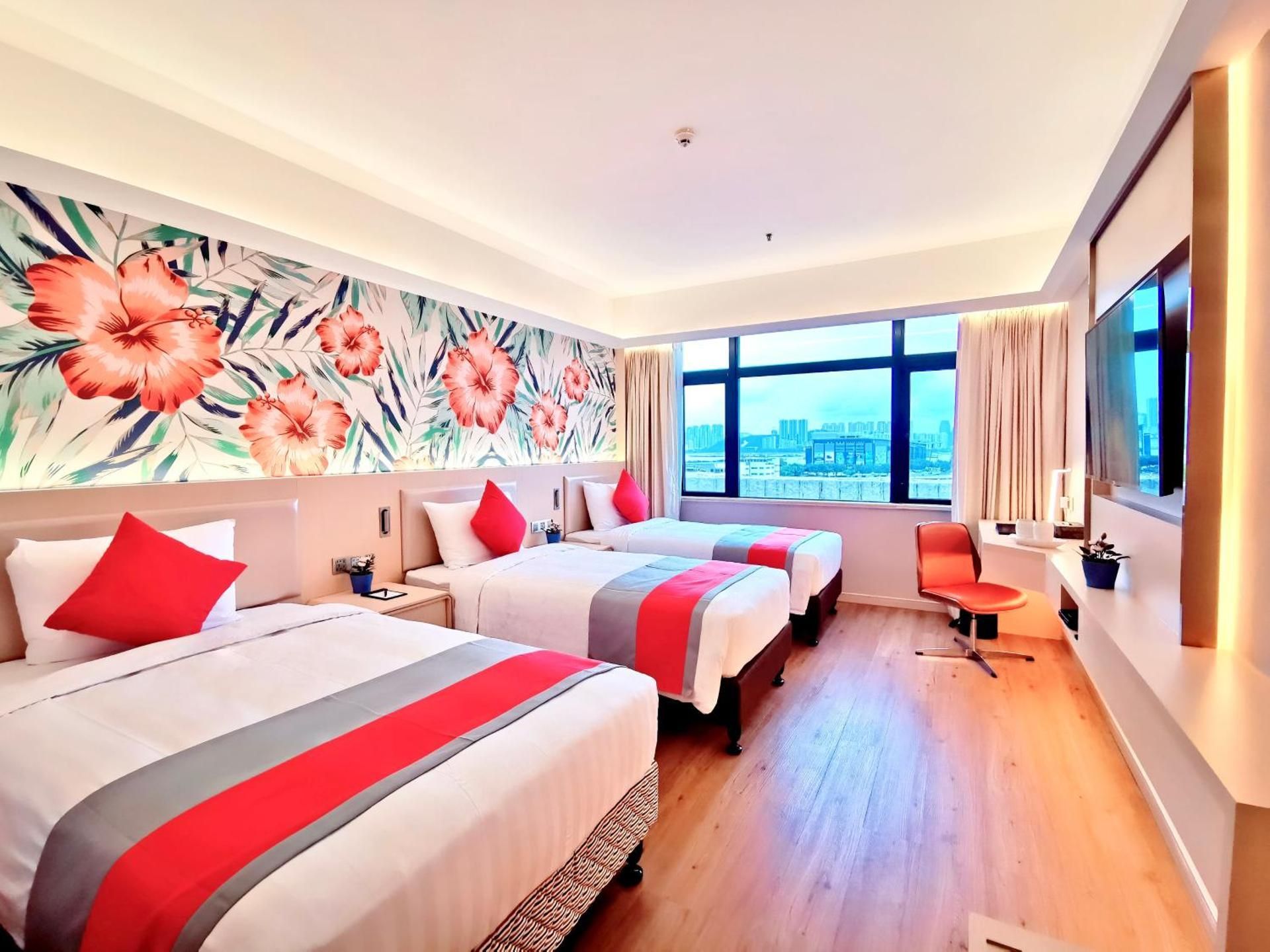 Riviera Hotel Triple Room with Sea View