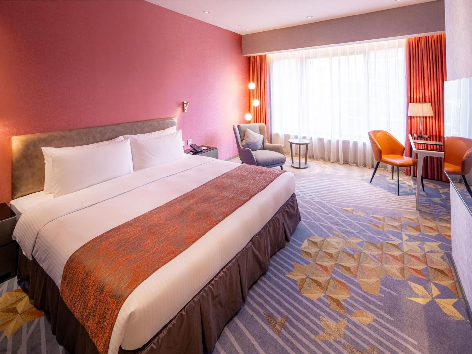 Superior - 1 King Bed