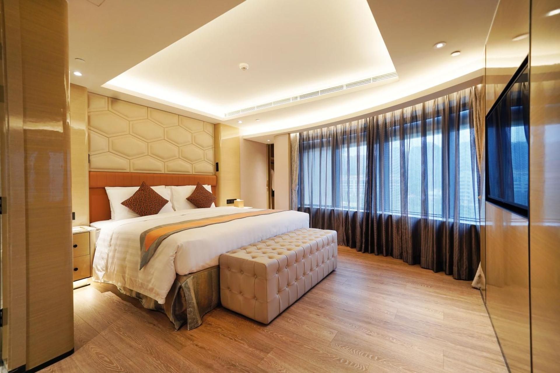 Golden Suite Double Room