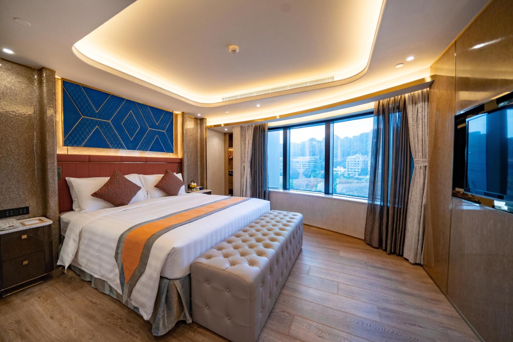 Golden Suite Double Room
