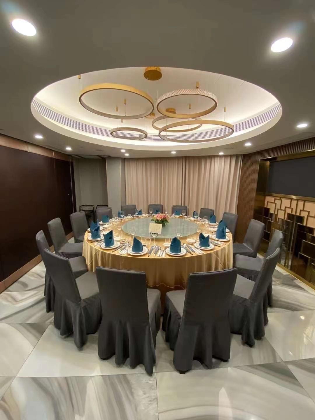 restaurant (private room)