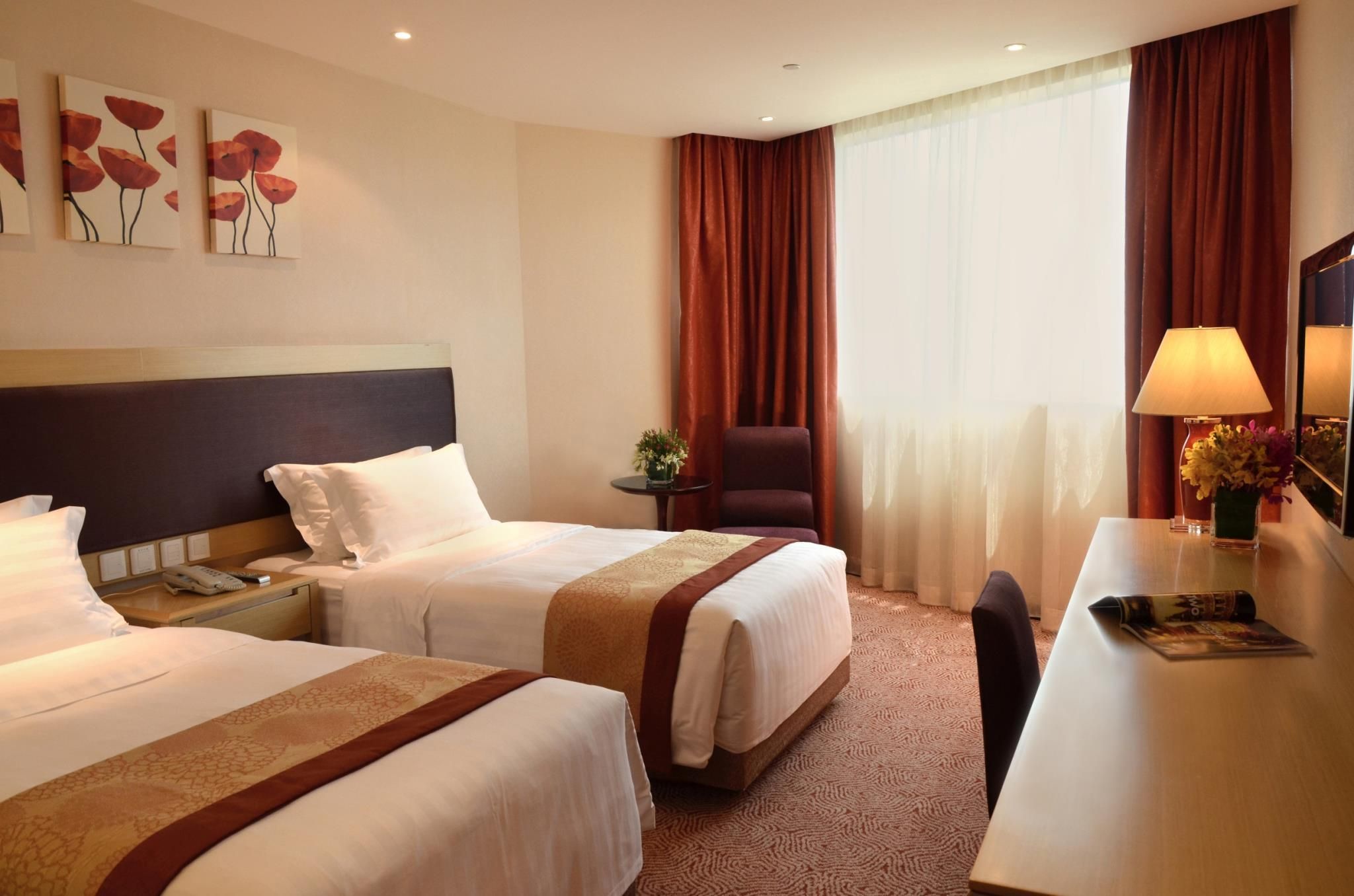 Grandview Hotel Premier Deluxe Room 2