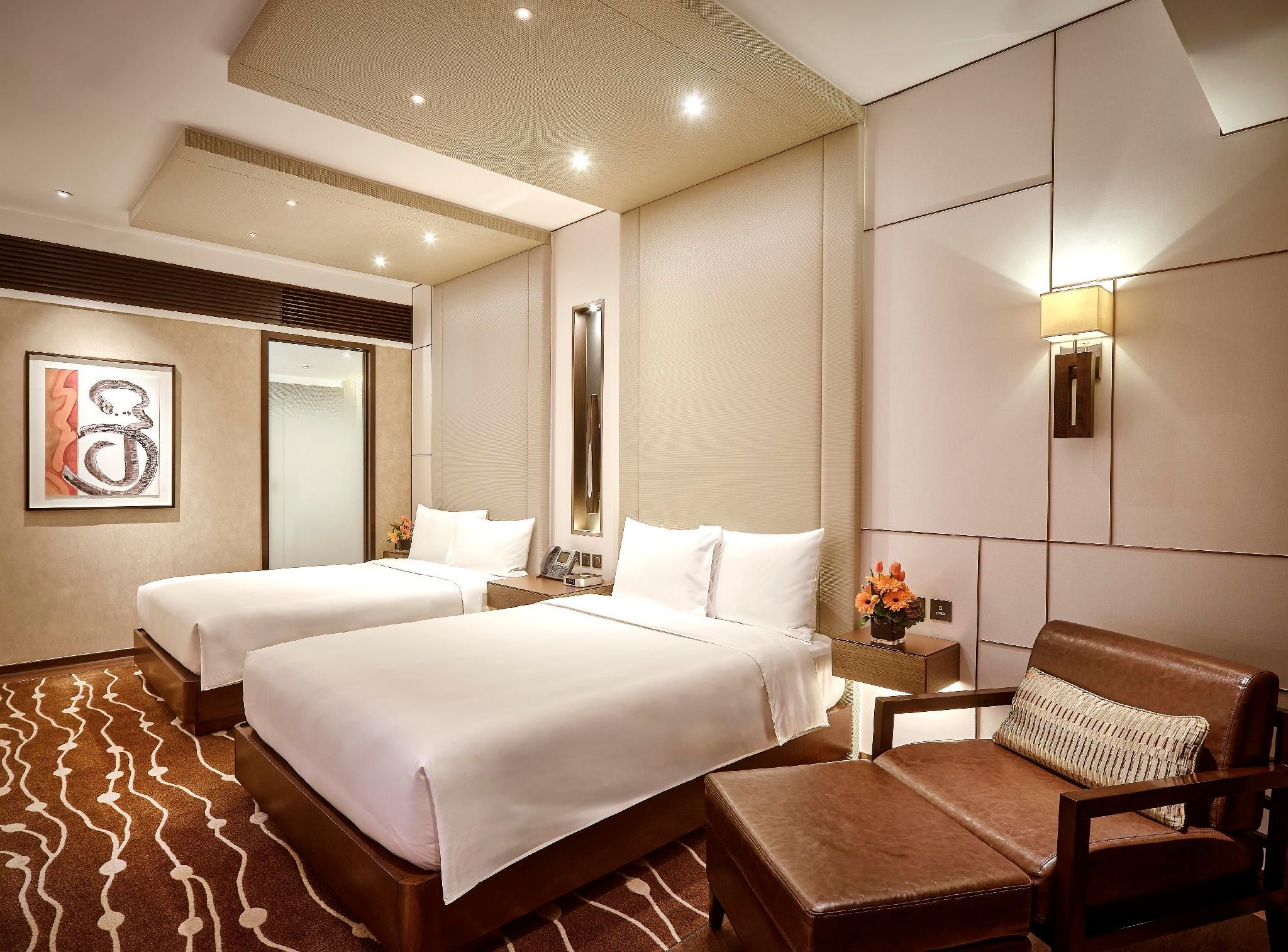 Altira Macau Special Offer: Altira Waterfront View Room with Twin Bed 2