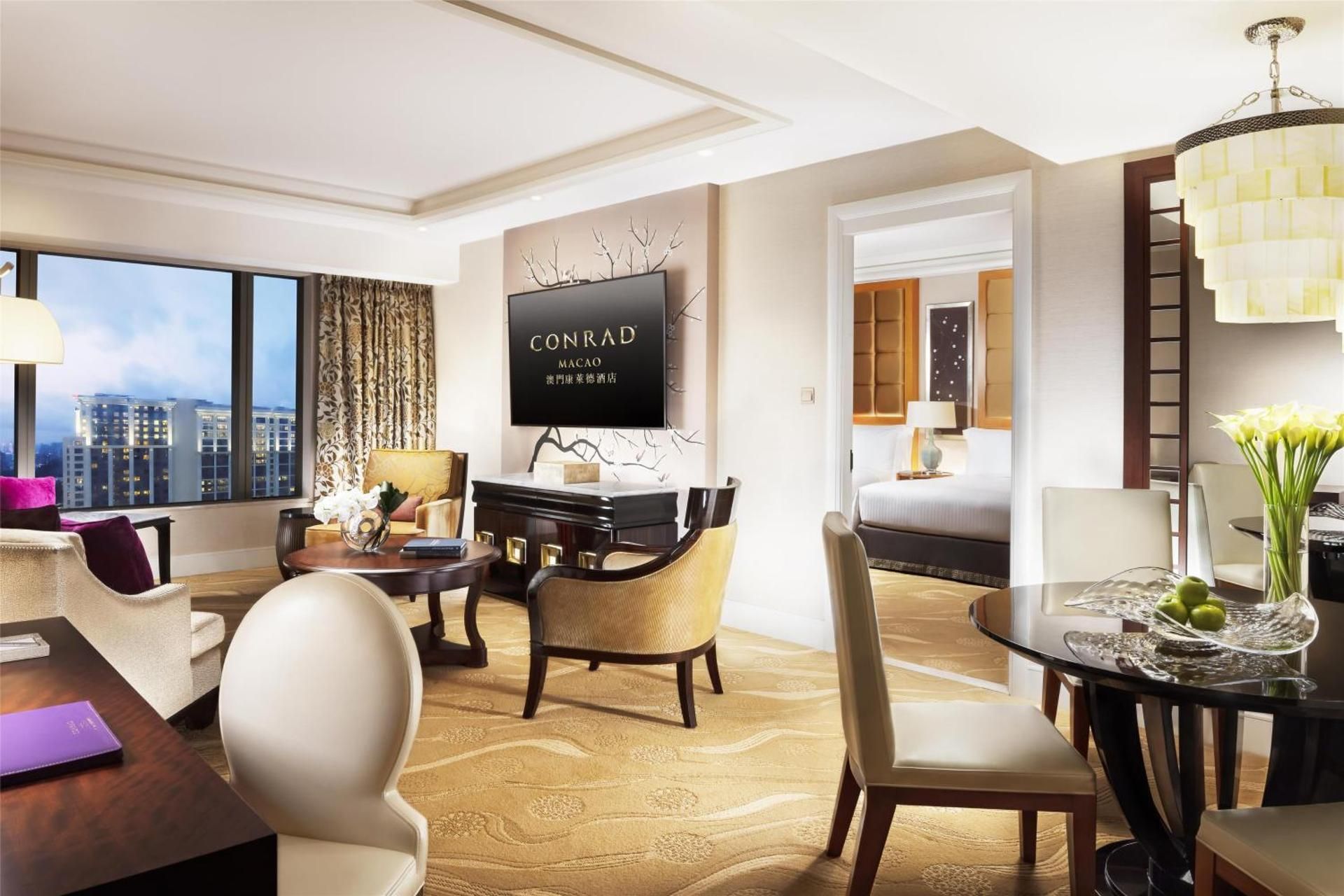 Two Queens Deluxe Suite