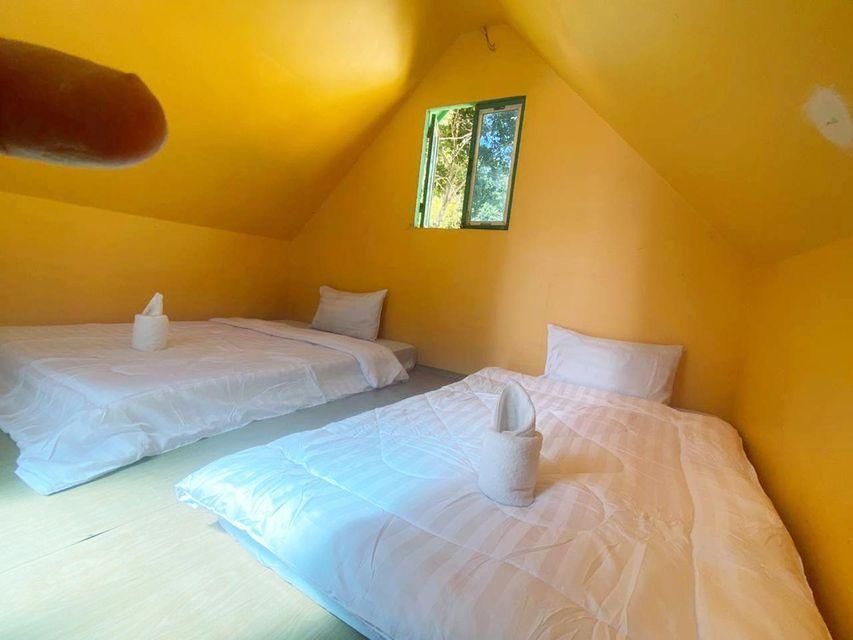 Standard Twin with Share Bathroom