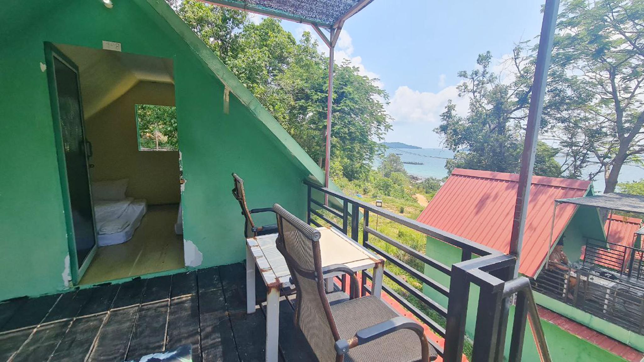 Plankton Bungalow and Camping  Twin 3