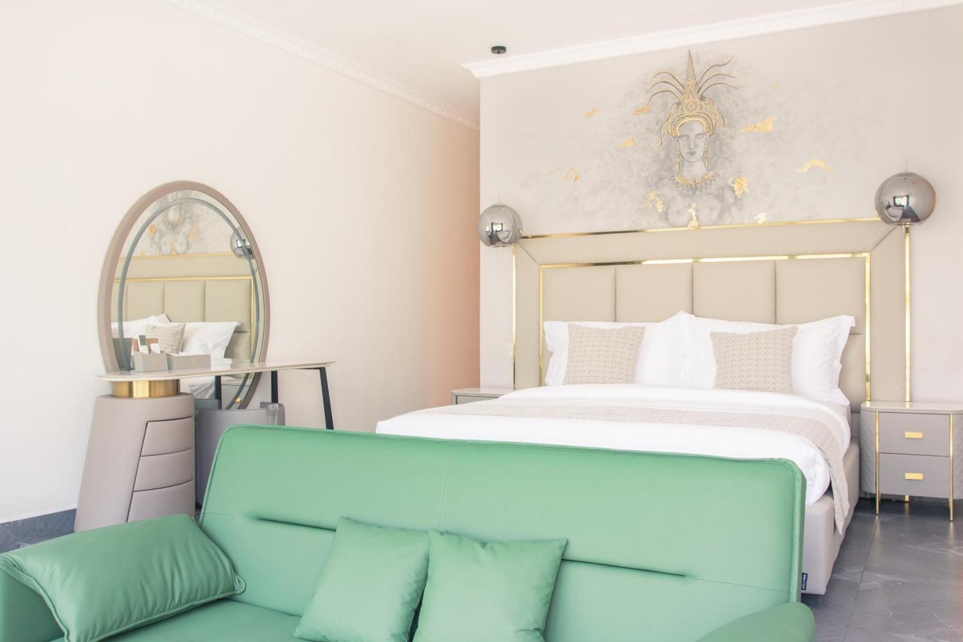 Junior Suite with Mountain View