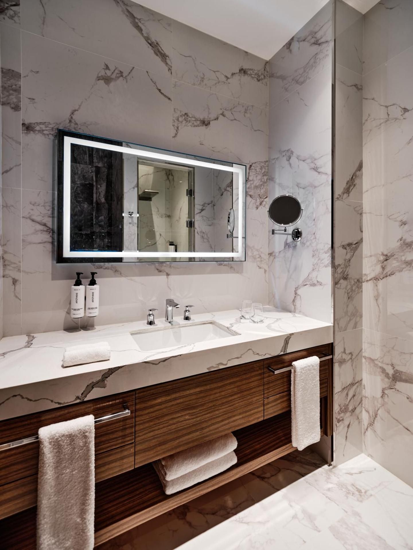 Standard King Room - Accessible