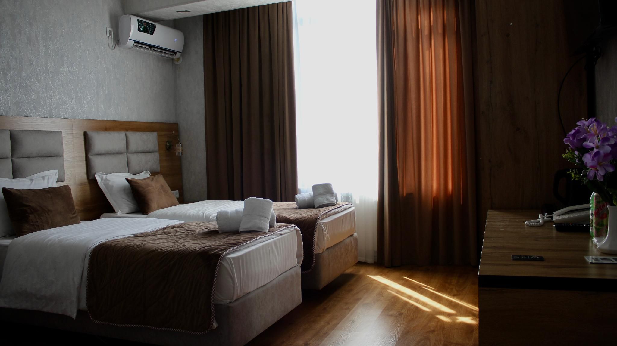 Twin Room - Check-In After 2:00 PM