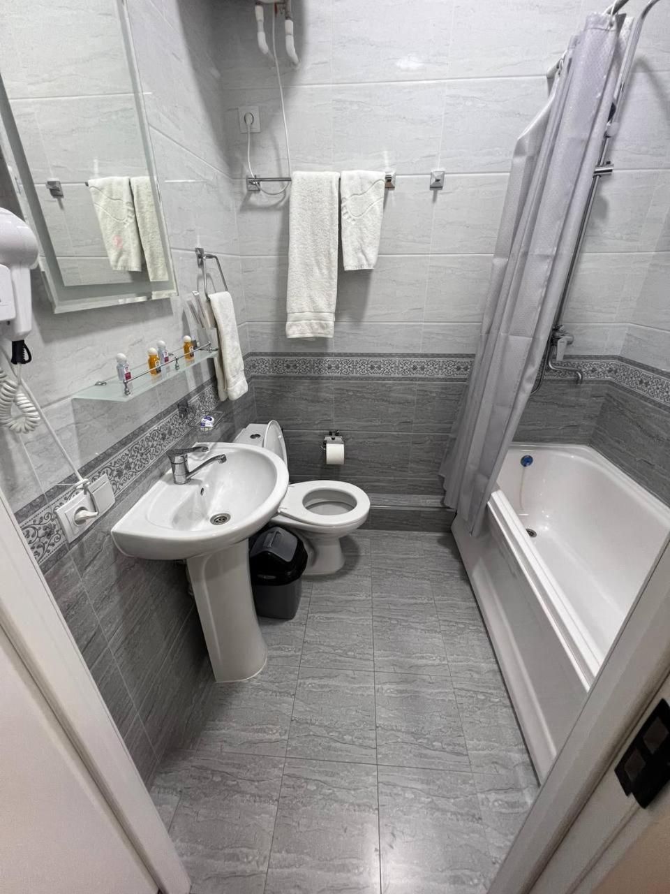 Shosh Palace Two-Bedroom Suite 3