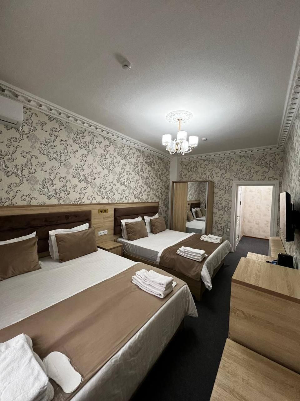 Shosh Palace King Room with Two King Beds