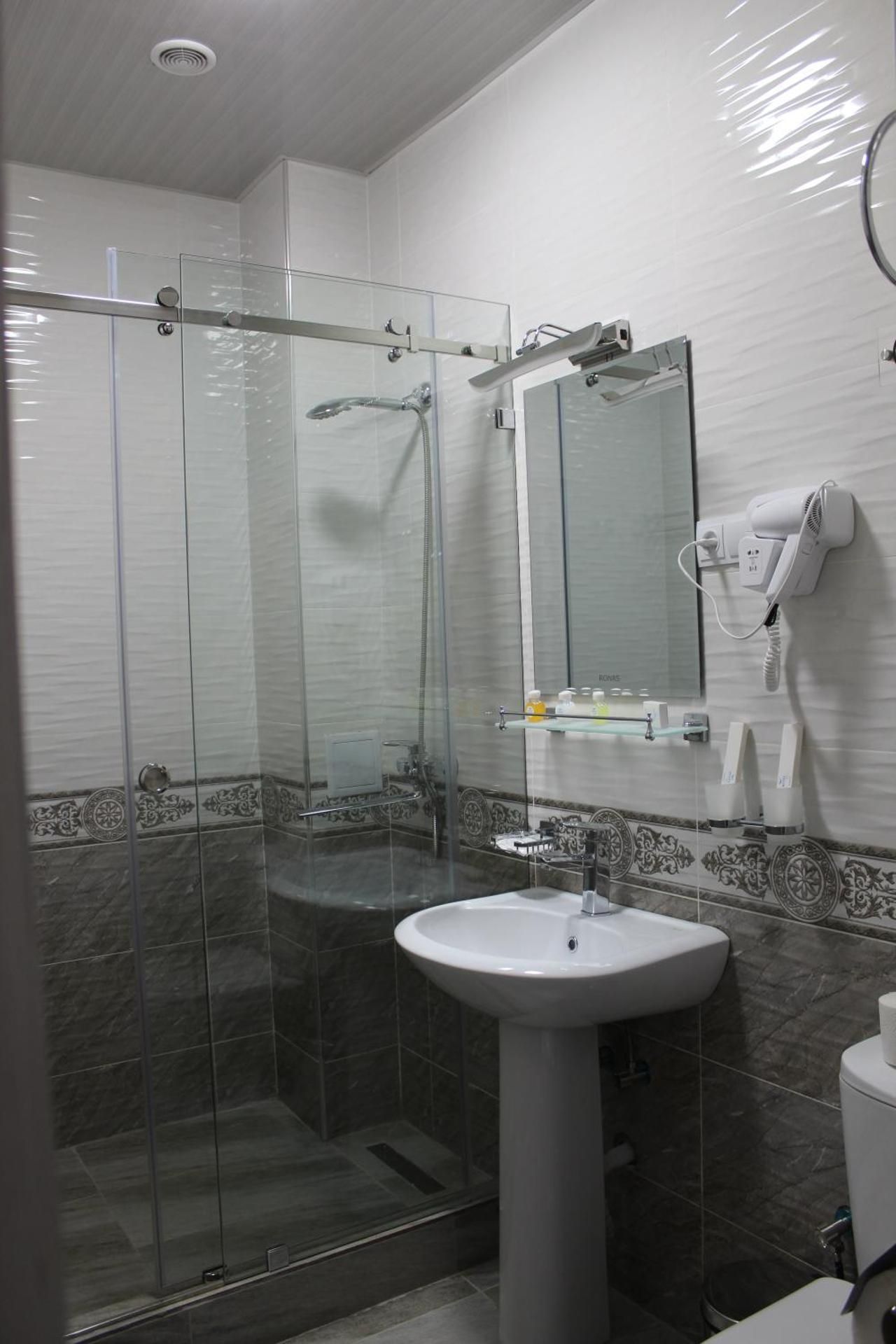 Standard - Non-Smoking