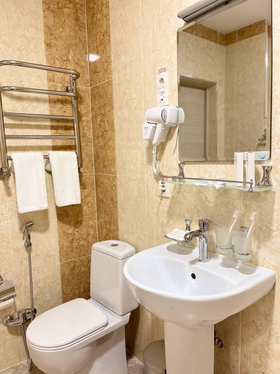 AKS Hotel Family Triple Ease 3