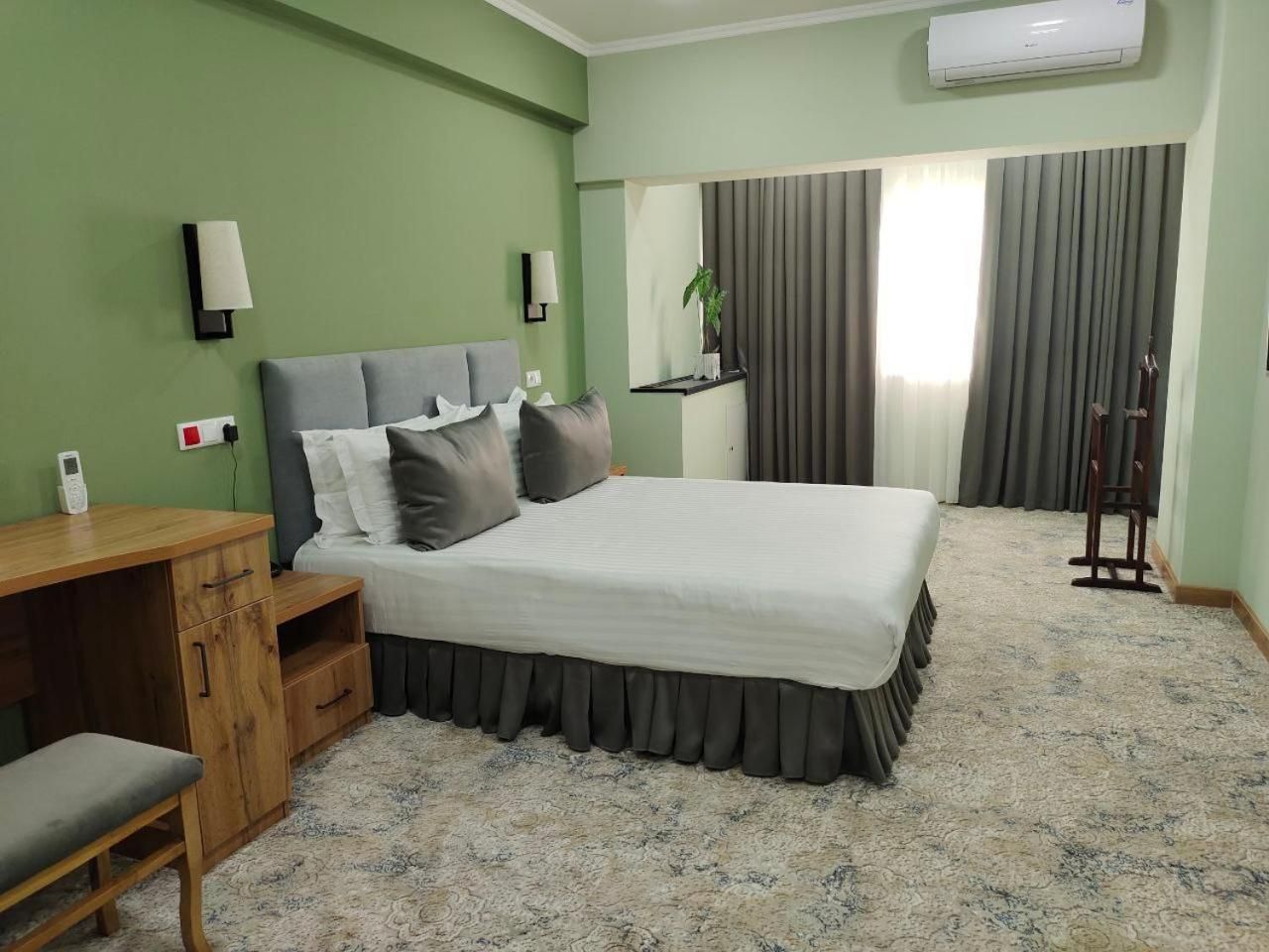 Standard Suite