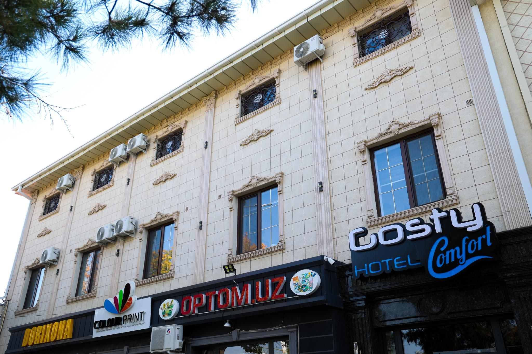 Gosty Hotel