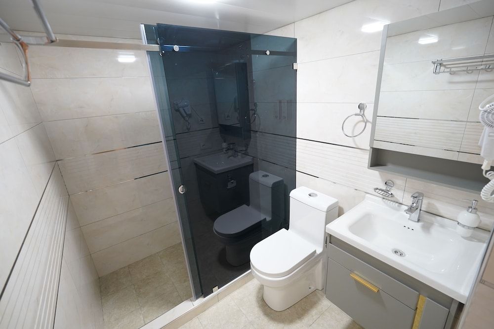 Hotel Dali Samarkand Deluxe Triple Room 6