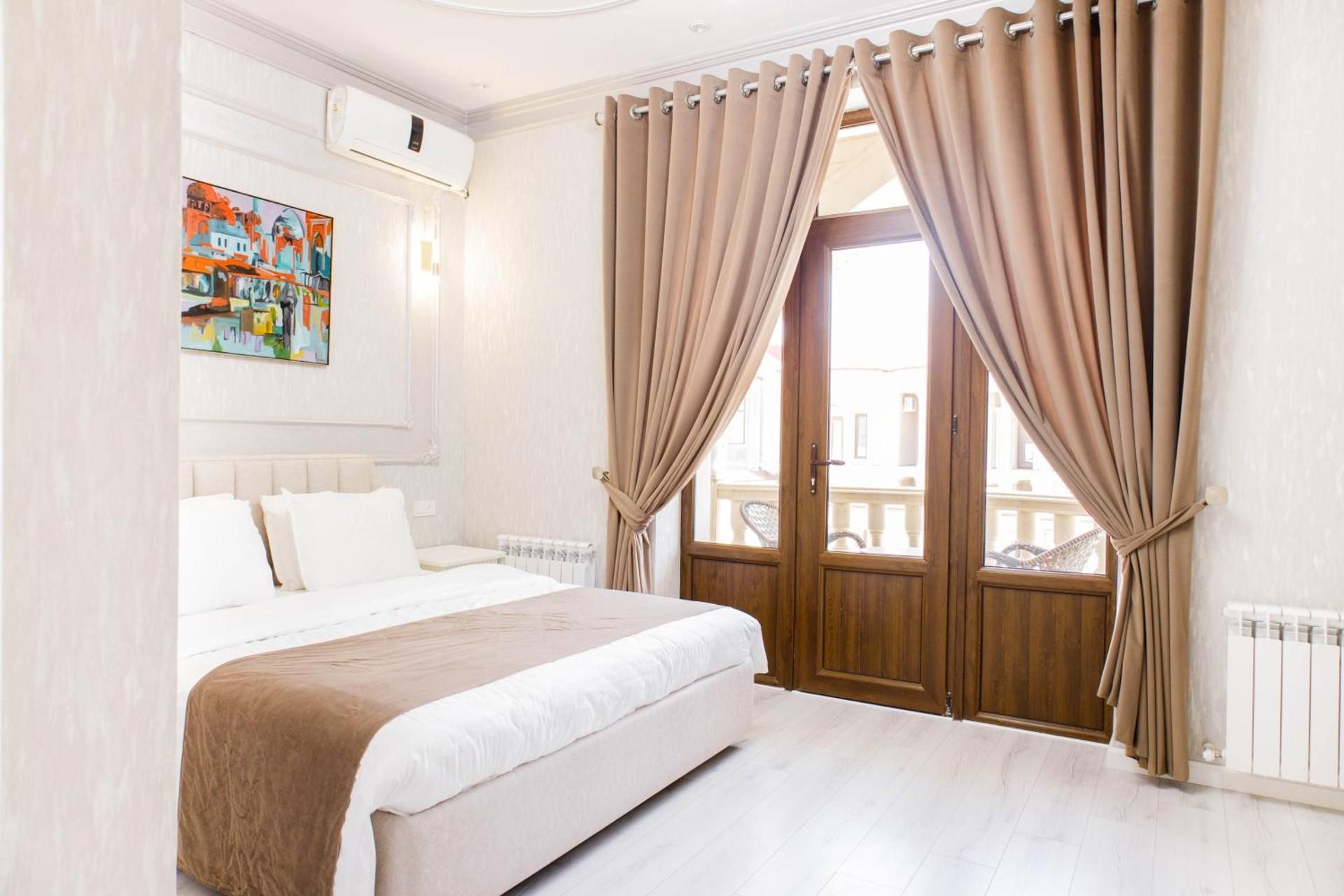 Junior suite double or twin balcony