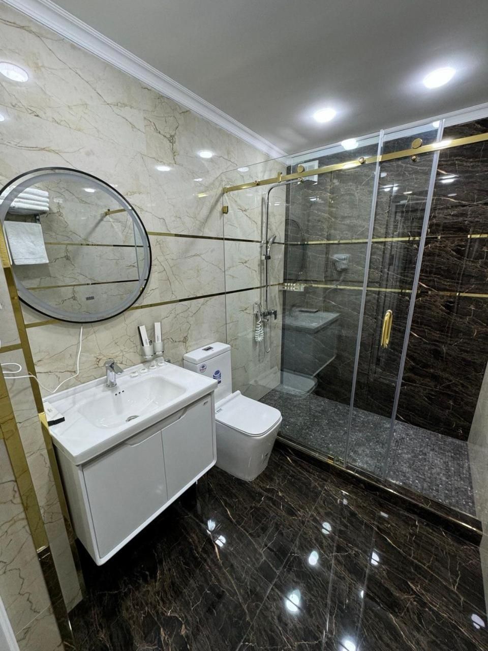 Astoria Boutique Standard 2