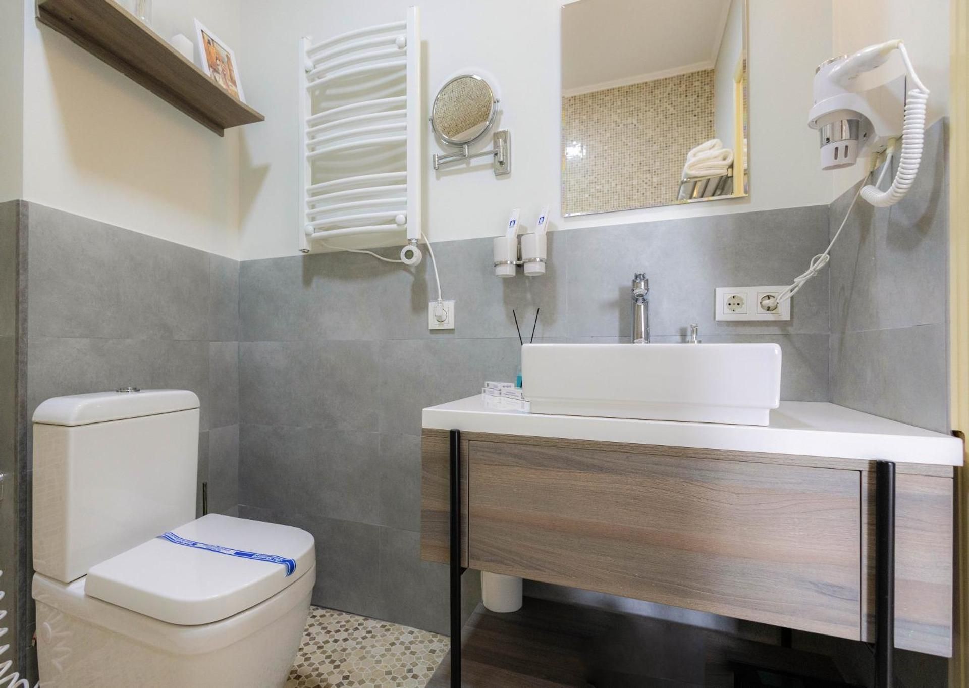 Standard Single Room