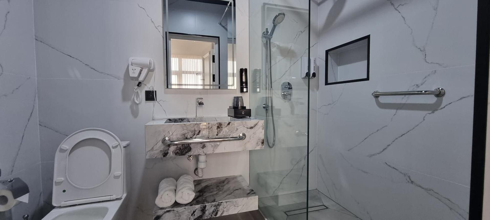 Deluxe Double Studio