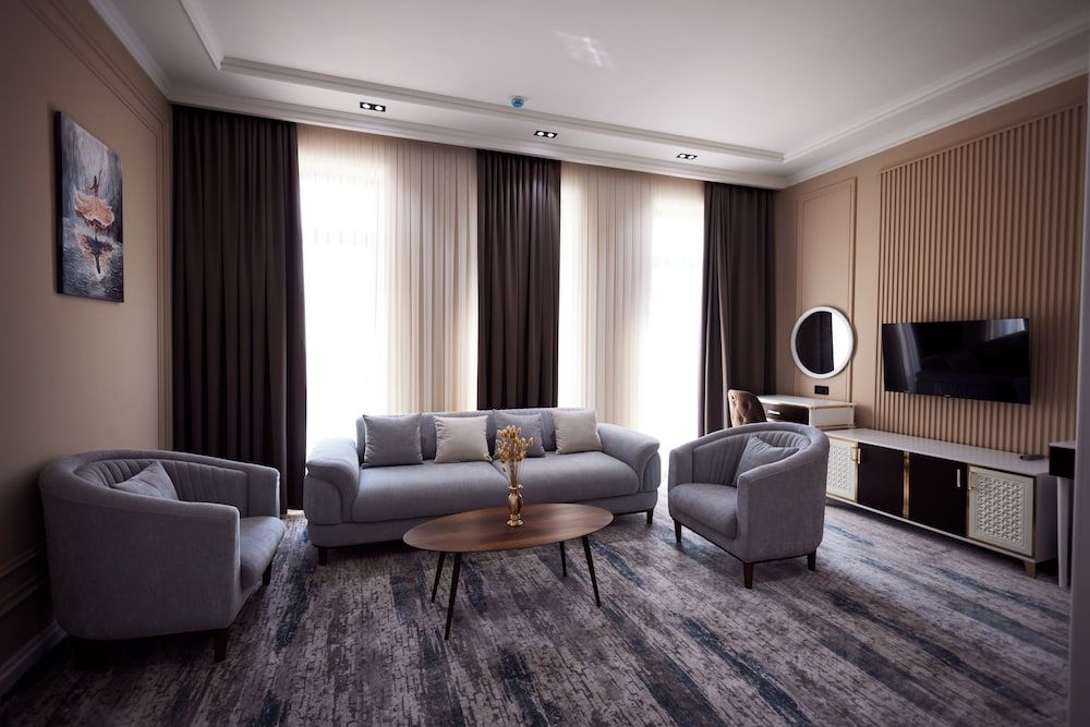 Noble Samarkand Family Suite, Balcony, City View 5