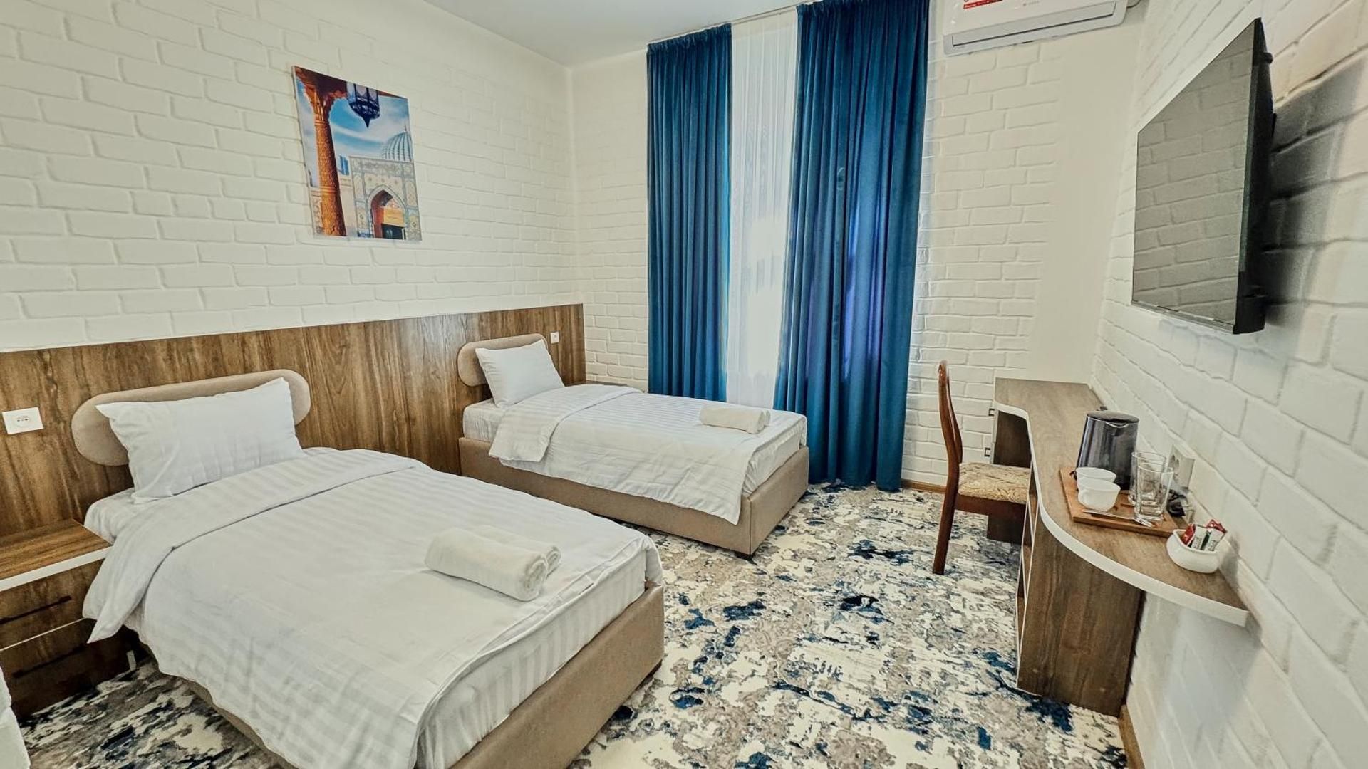 Double Twin Room