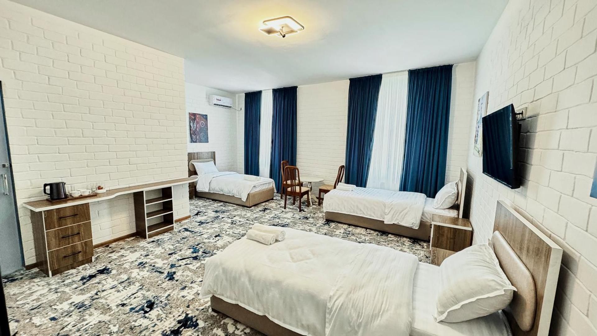 Classic Triple Room