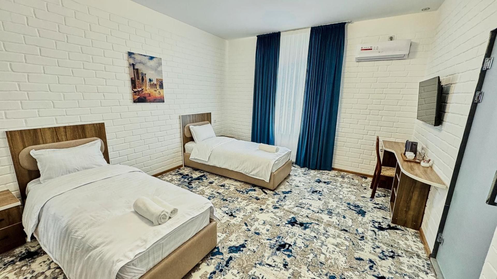 Double Twin Room