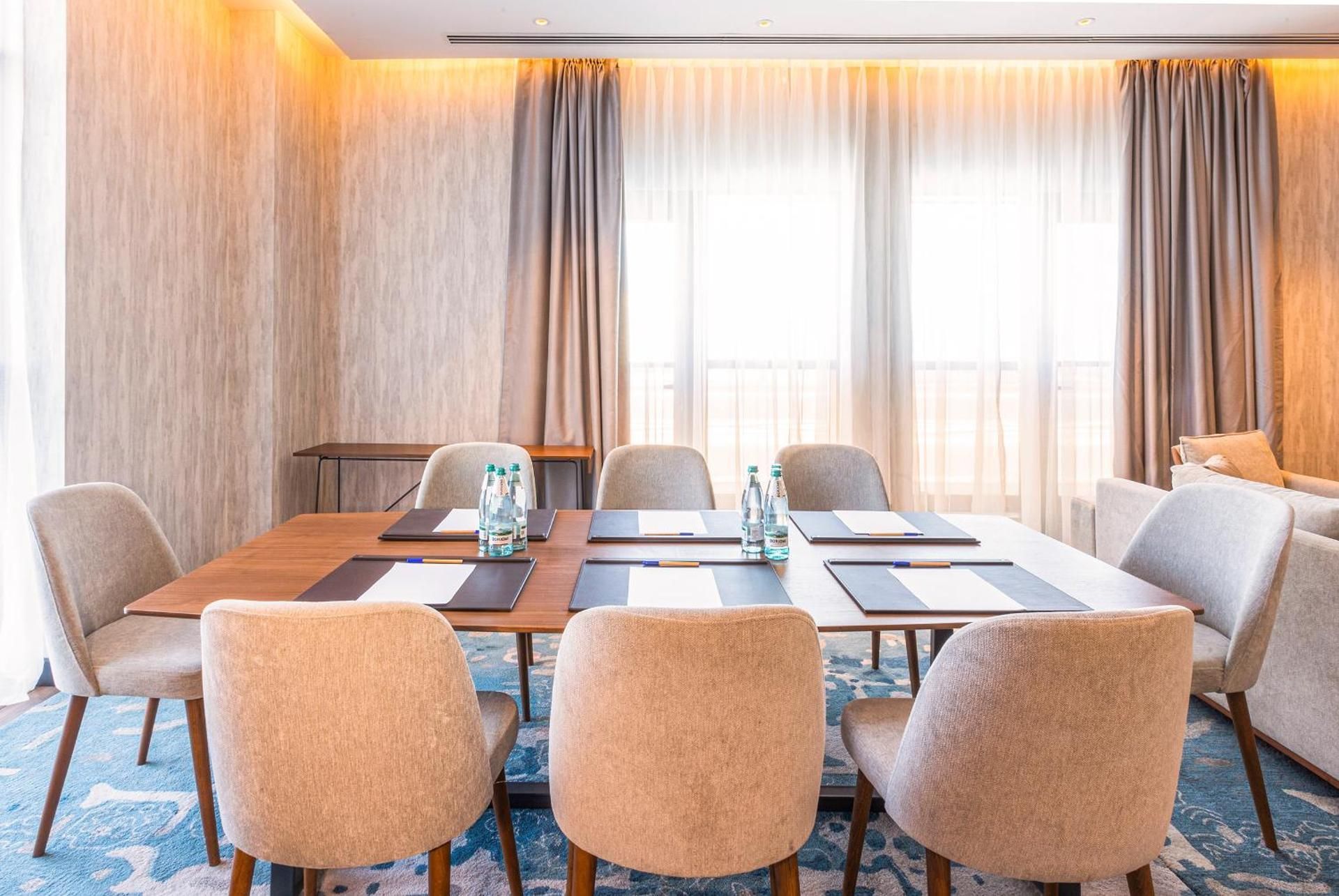 meeting room / ballrooms