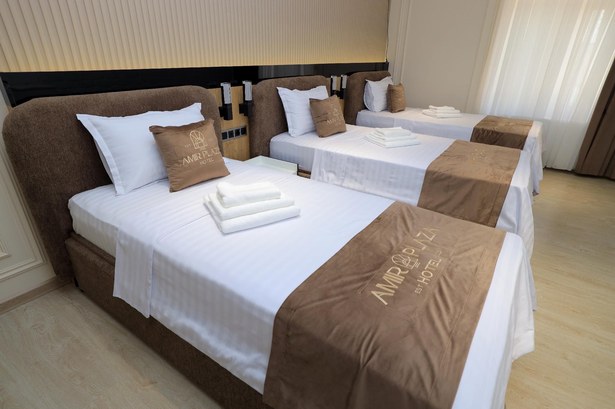 Amir Plaza Premium Deluxe Triple