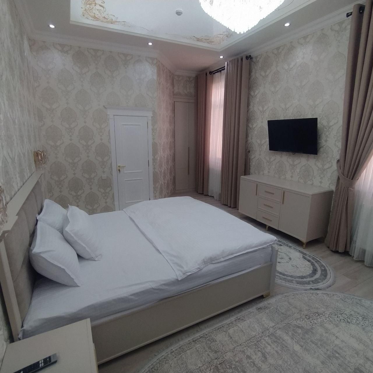 Premium Deluxe Pool Corner Double Double Room