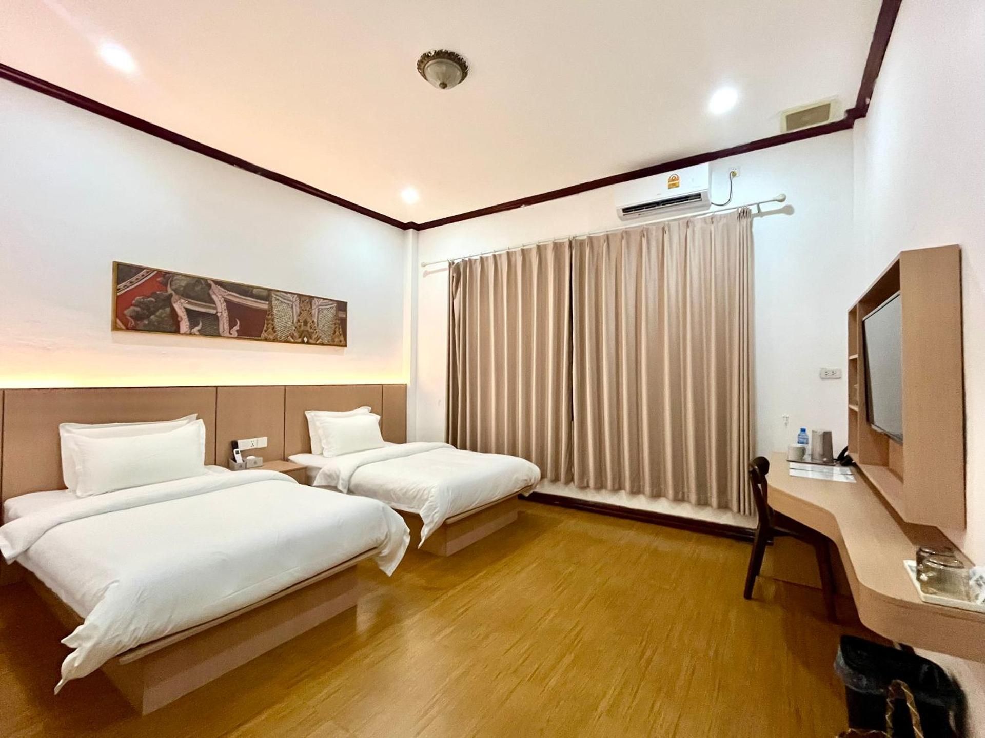 PALA Garden Hotel Superior Twin Room 2