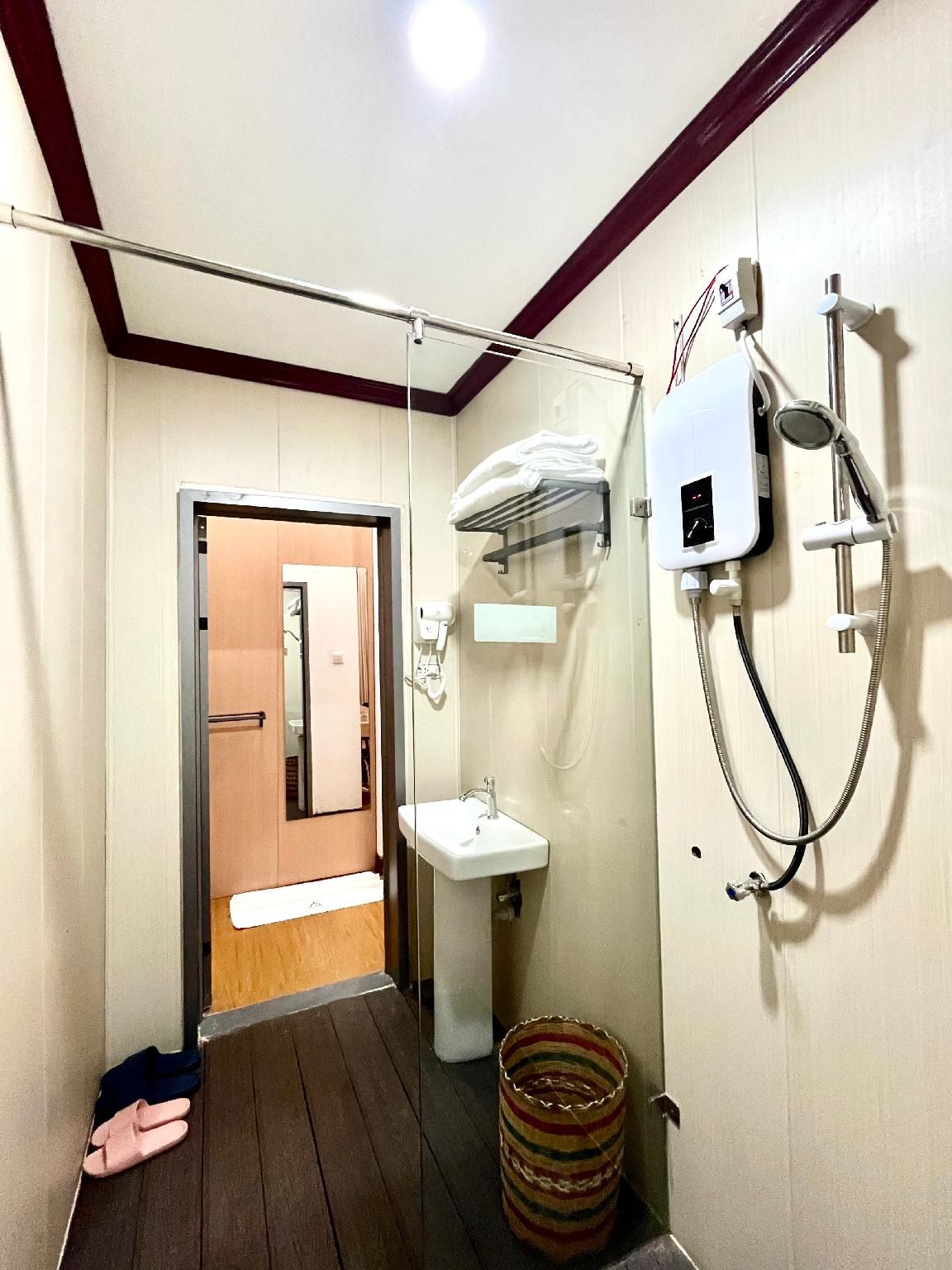 2 Bed Twin Superior Room