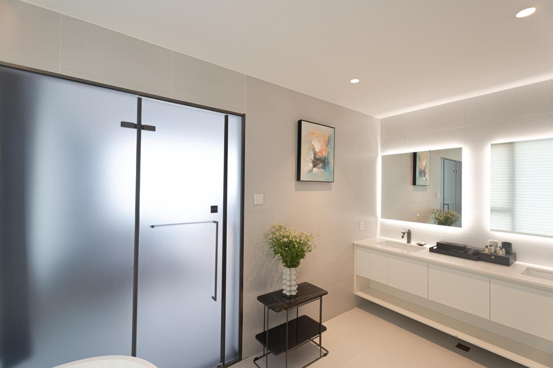 Deluxe Corner Room
