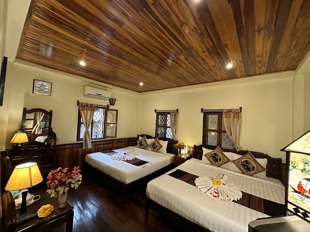 Villa Alounsavath Mekong Riverside Deluxe Twin Room 19