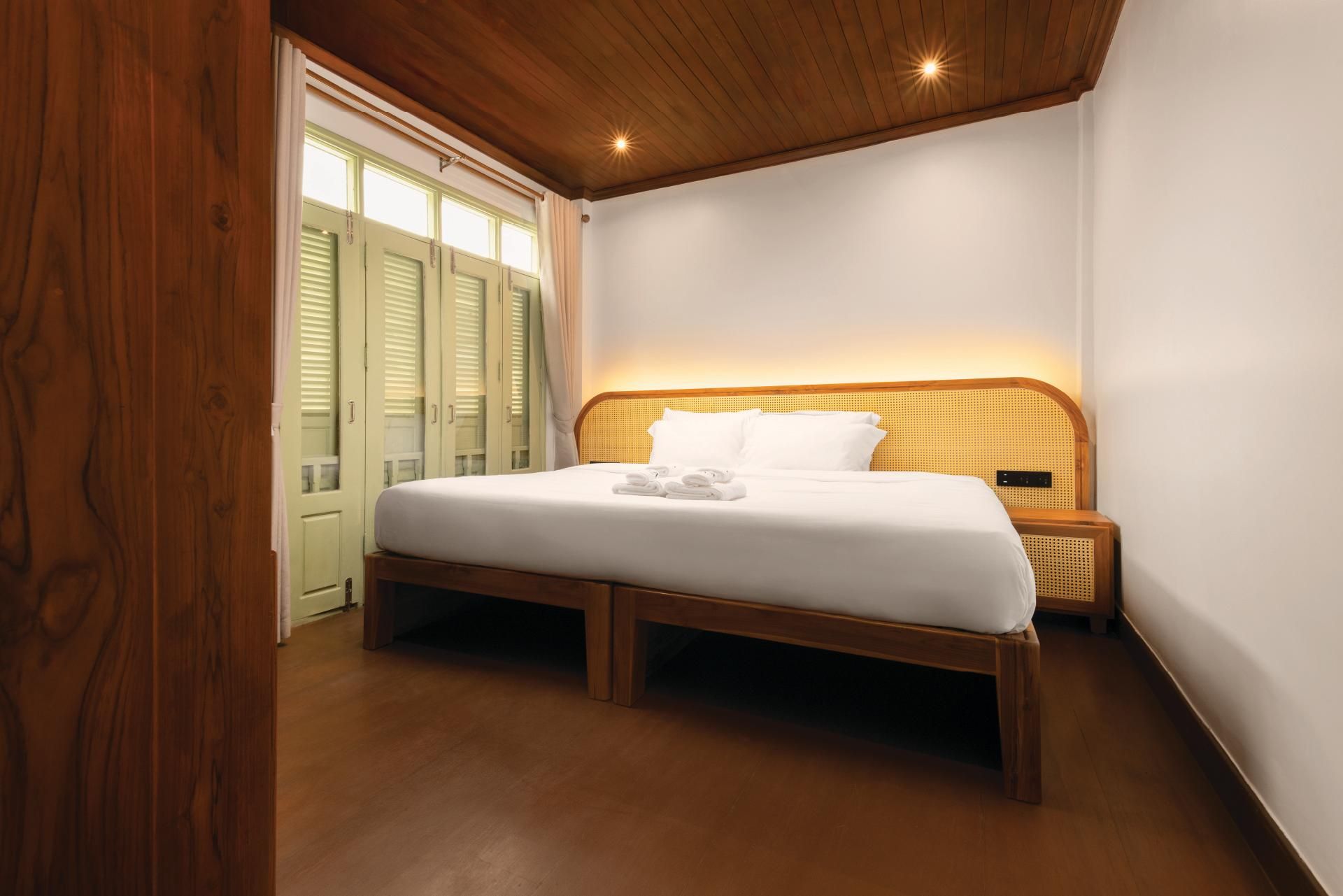 Standard King Room