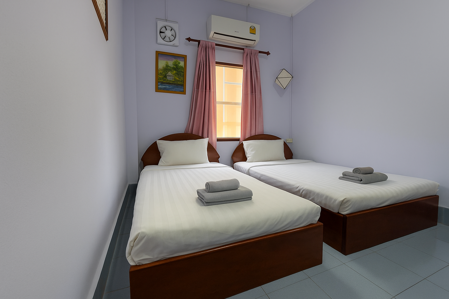 PP Guesthouse LPB Anniversary Twin Room - Non-Smoking 3