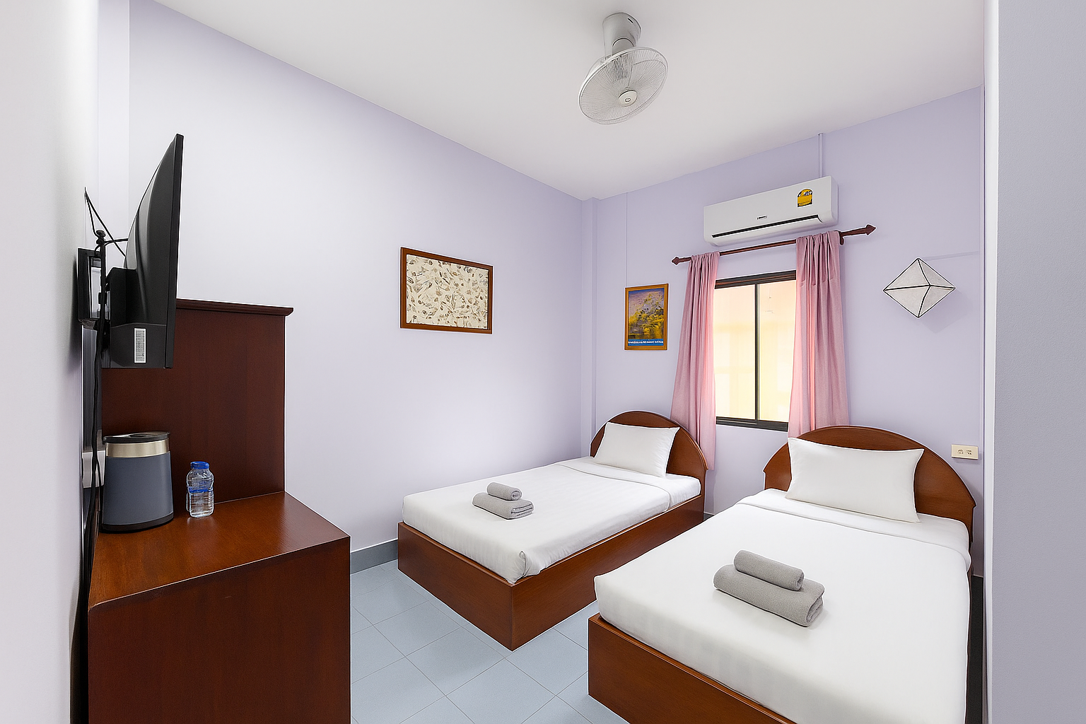 PP Guesthouse LPB Anniversary Twin Room - Non-Smoking