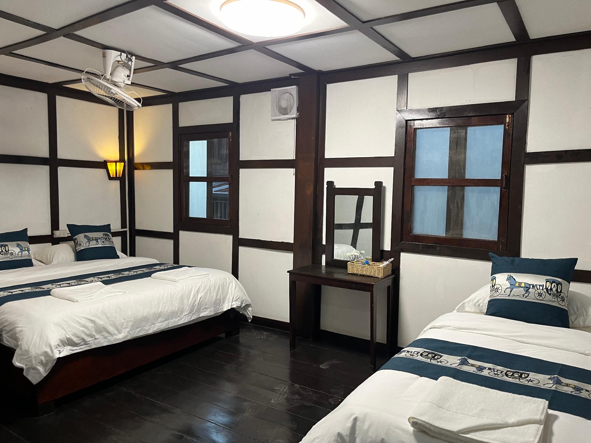 Manotemple Guest House Family Room 3