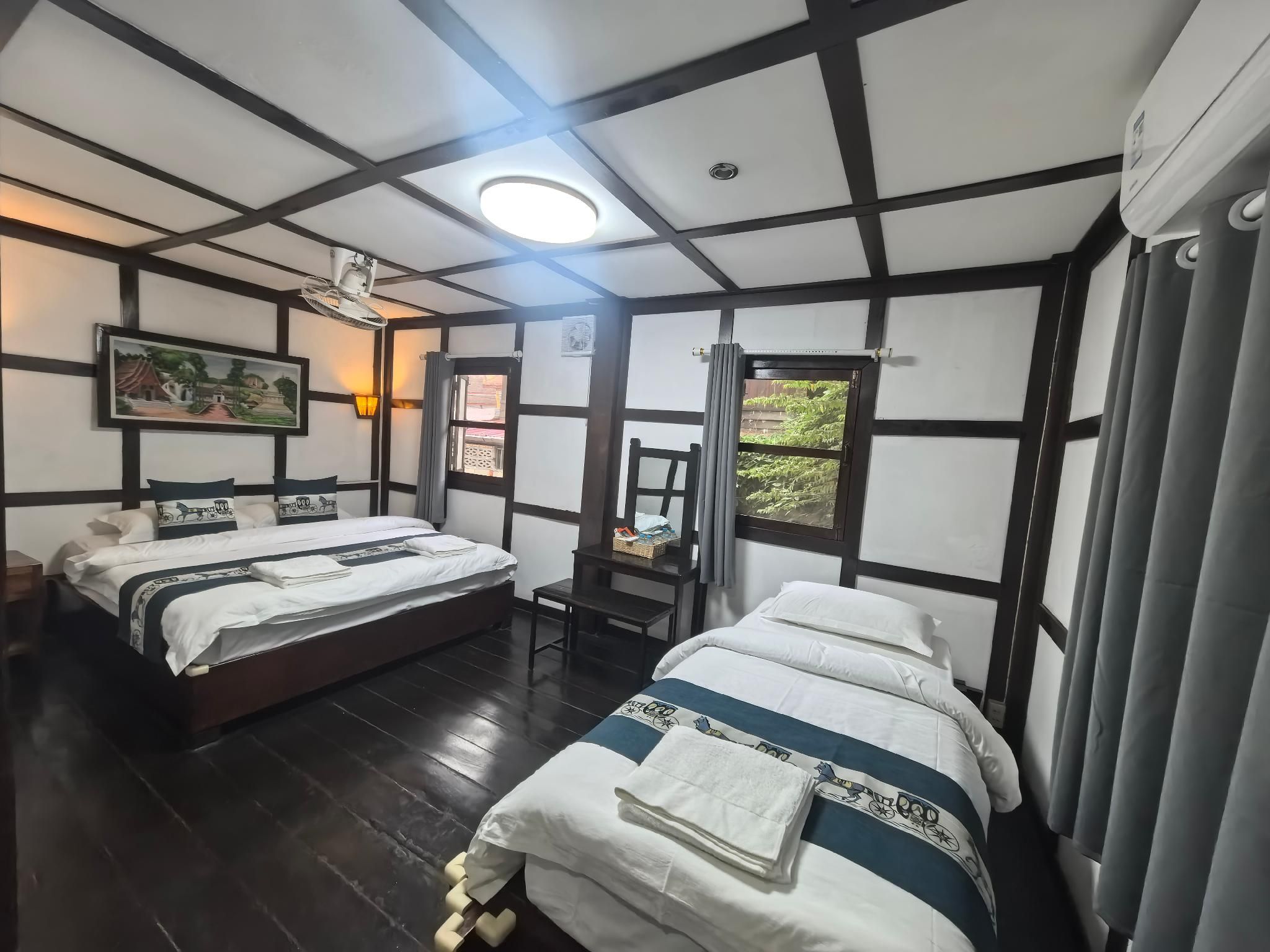 Manotemple Guest House Family Room