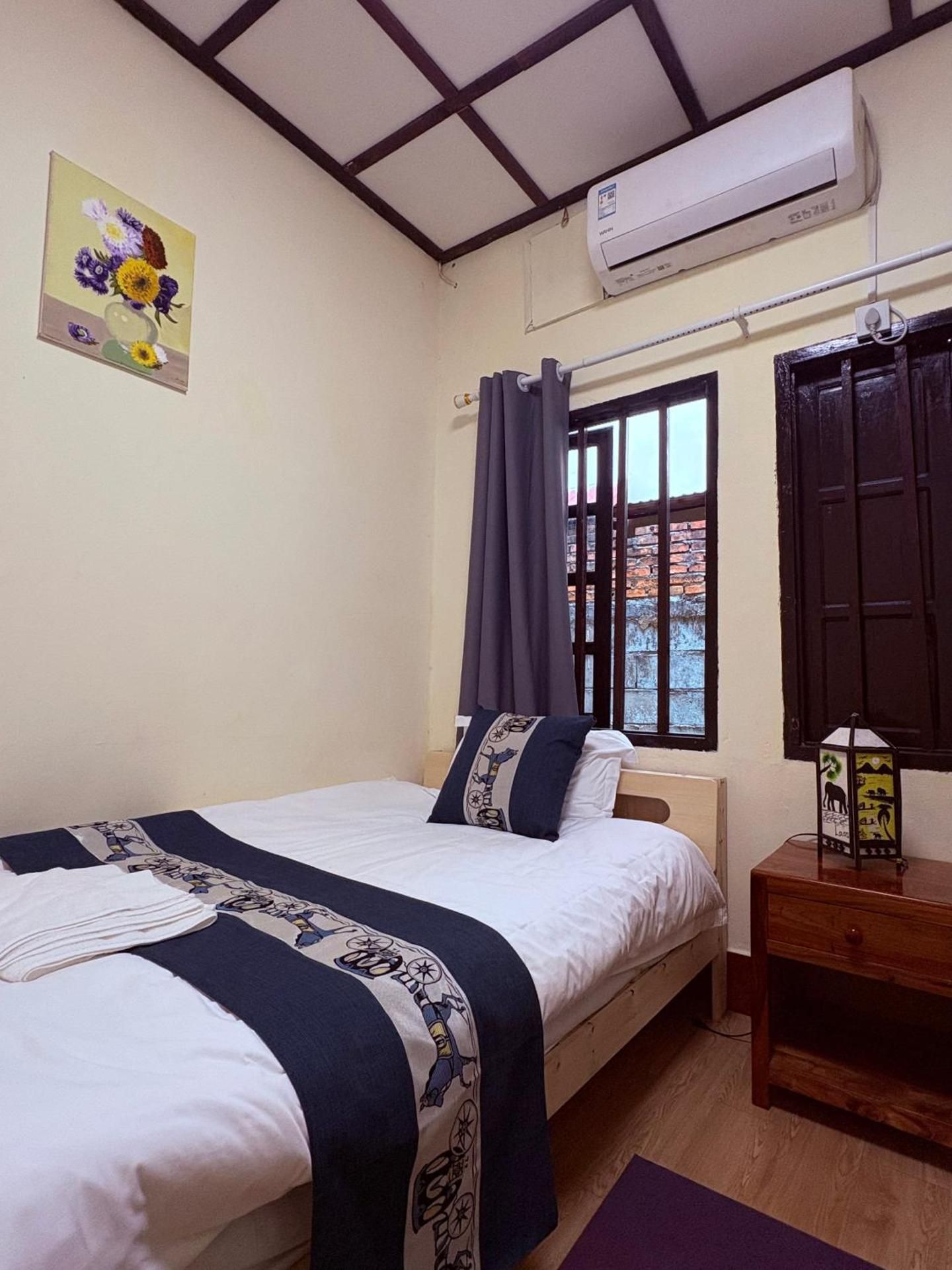 Single Room With Private Bathroom