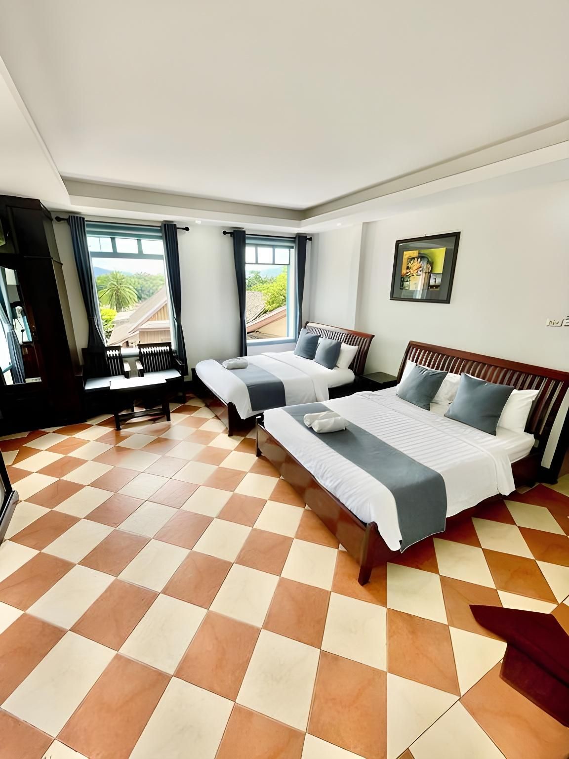 Family Room City View