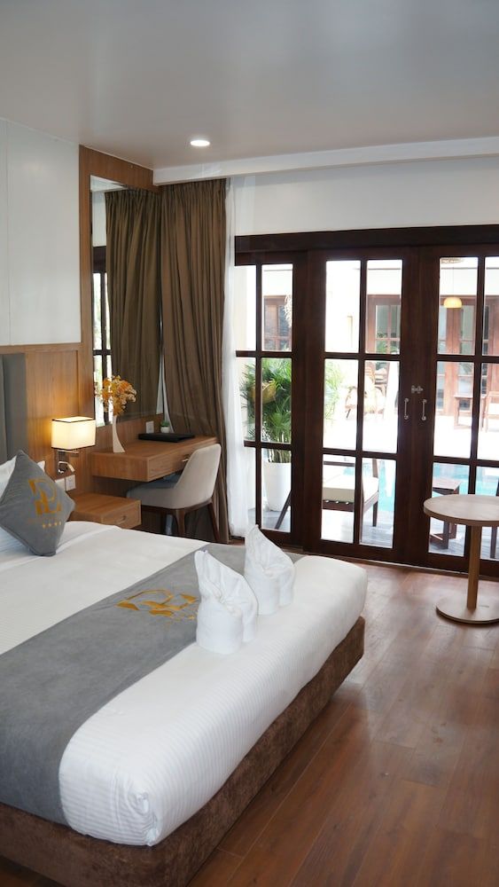 The Secret Luang Prabang Deluxe Double Room, Non Smoking, Pool View 2