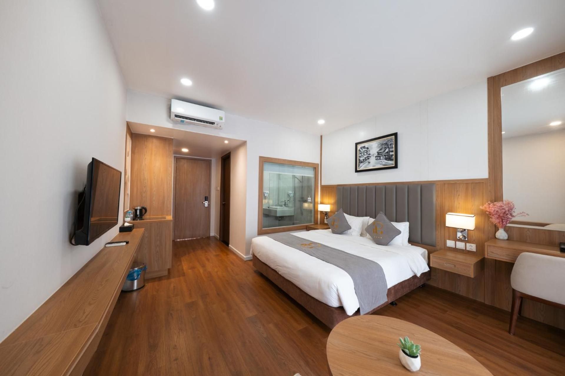 King Room with Pool View