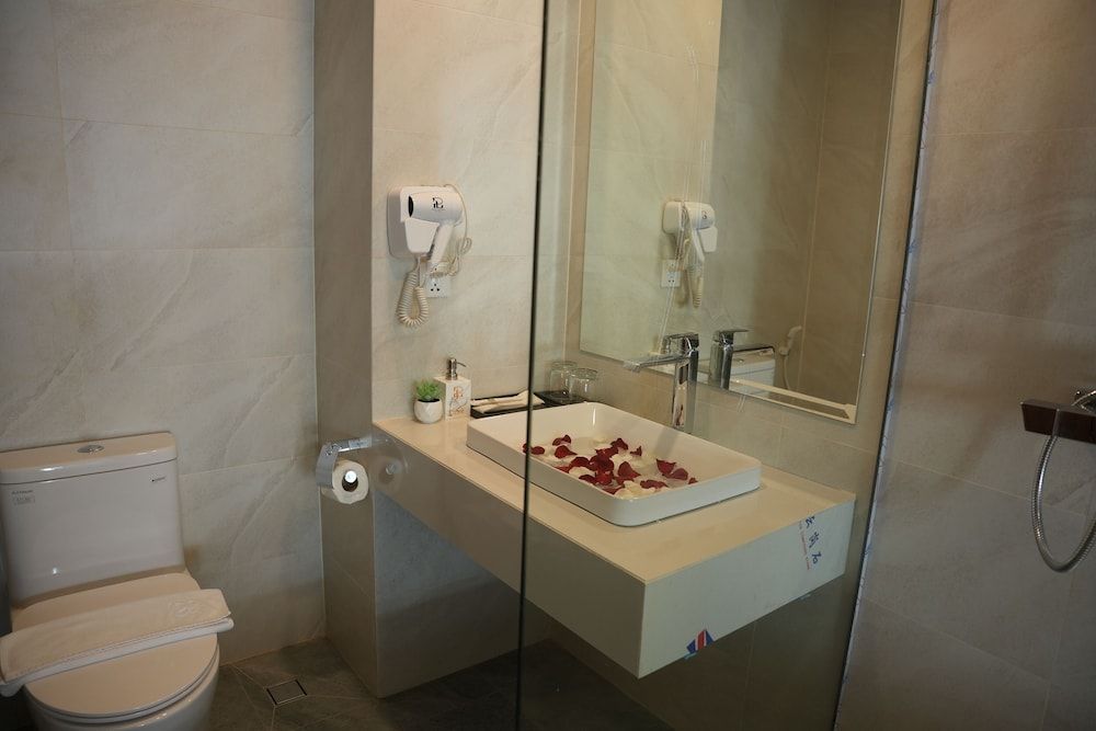 The Secret Luang Prabang Deluxe Double Room, Balcony, Garden View 9