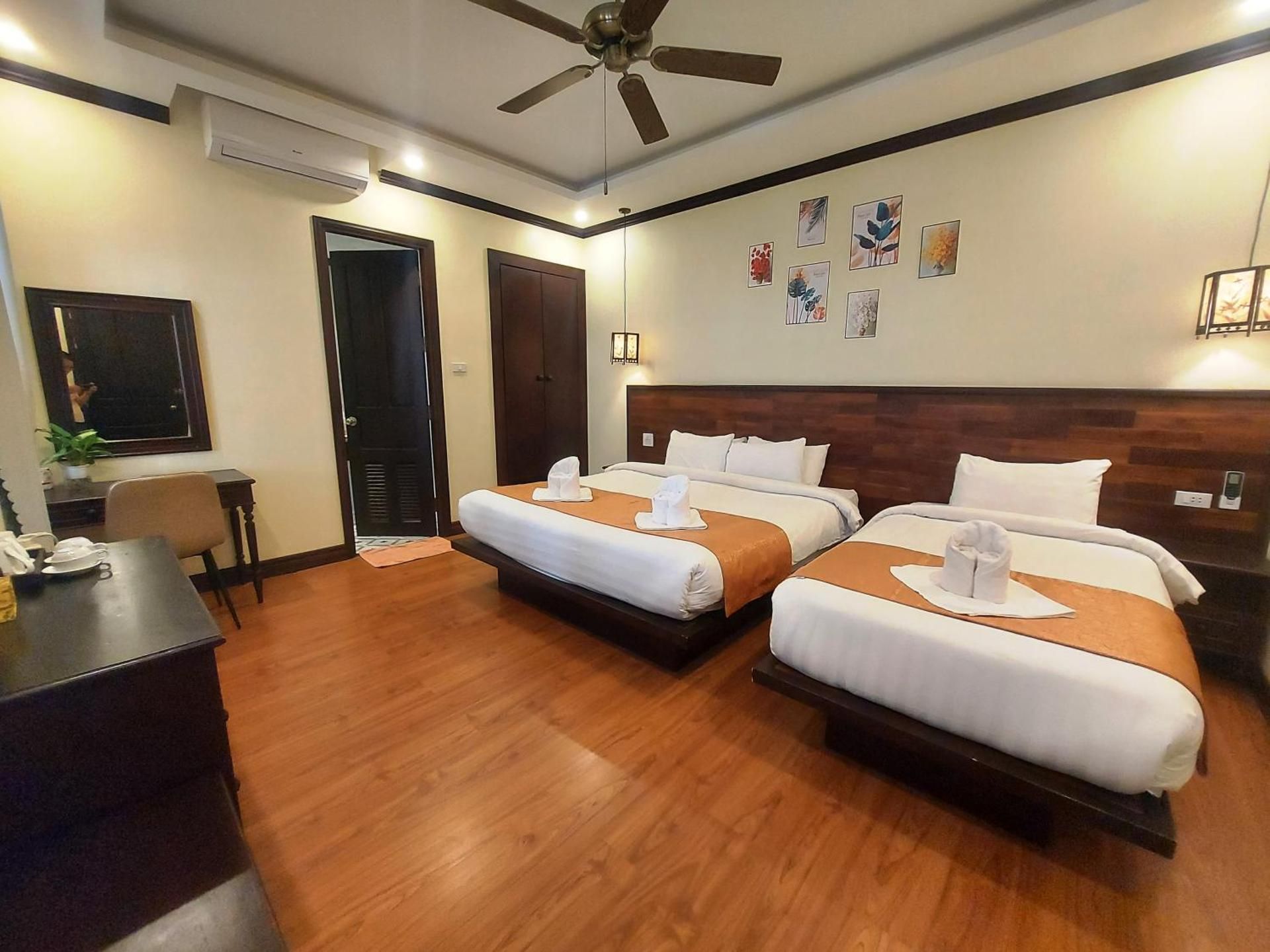 Triple Room with Pool View