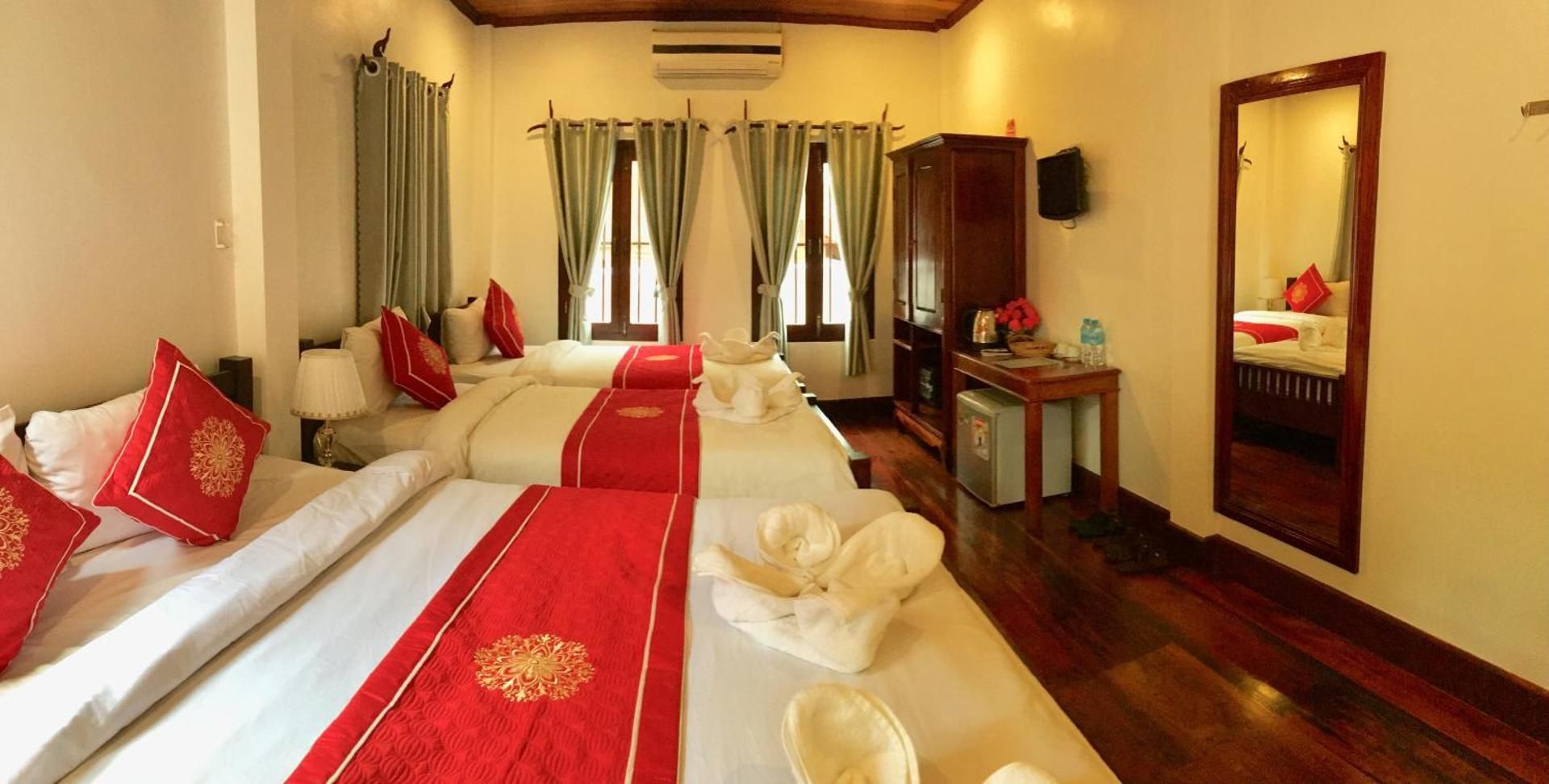 Deluxe Family Room